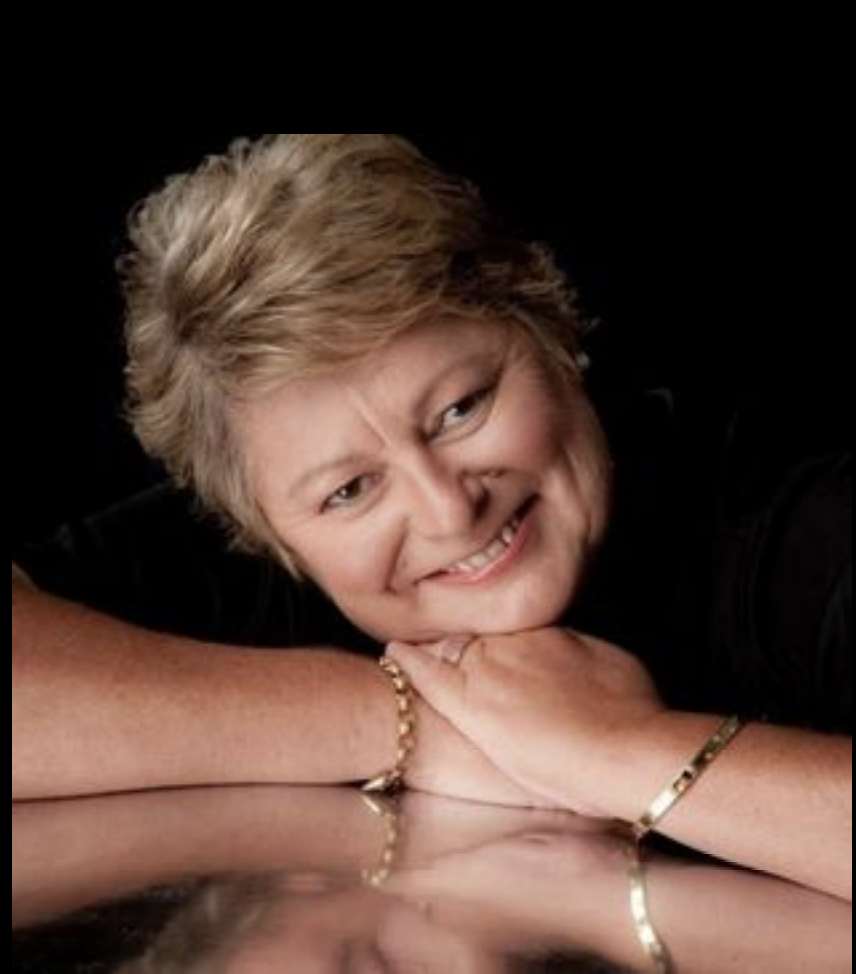 Nicola - The Scammer Detective